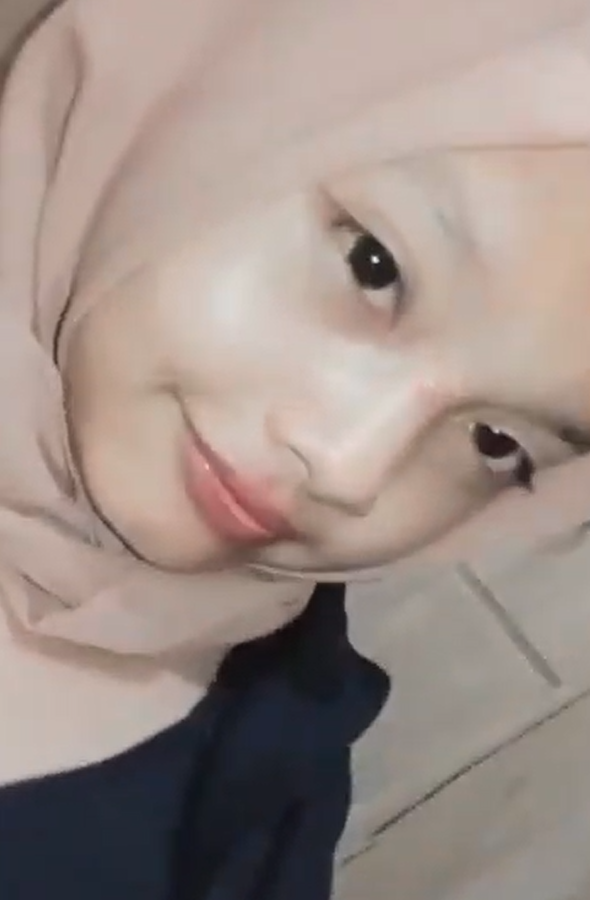 Nonton Film Hijab Lagi Sange Memek Berlendir Terbaru