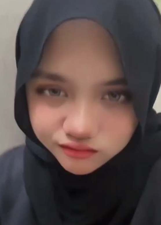 Nonton Film Memek Mulus Elisca Jilbab Kirim Pap Omek Terbaru