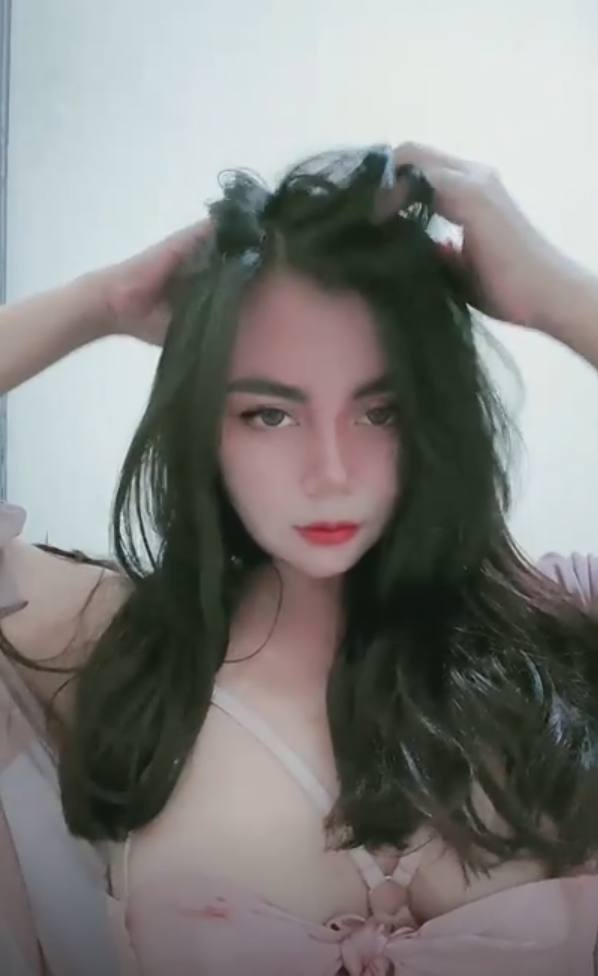 Nonton Film Si Cantik Nana KZ Makin Berani Tampil Binal Terbaru