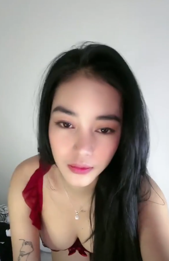 Nonton Film Goyang Twerking Ala Host Cantik Jamin Ngaceng Terbaru