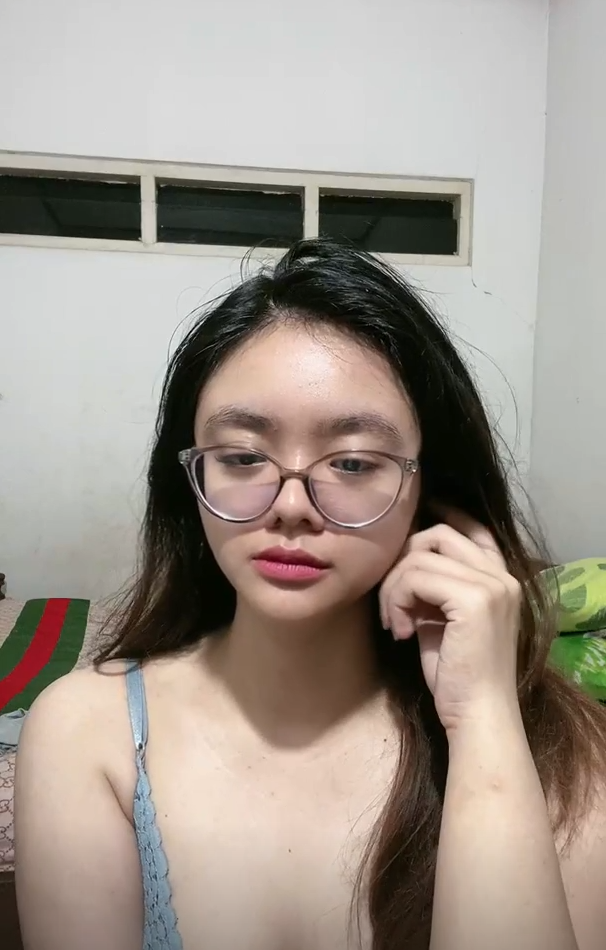 Nonton Film Ngobrol Cabul Bareng Kakak Cantik Susu Gemoy Terbaru