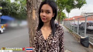 Nonton Film Tante Nuch Mantan Gangster Gak Kalah Ranjang Om John Terbaru